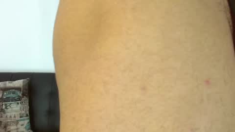 Snapshot of cristian_disick chatting on 12-26-24, 05:40 cristian_disick online show from 12-26-24, 05:40