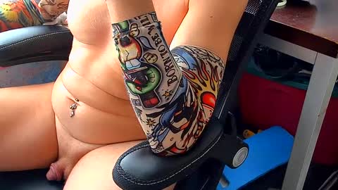 Snapshot of cristiano_ronaldo_sexy_man chatting on 02-07-25, 12:31 Cristiano Ronaldo sexy man online show from 02-07-25, 12:31