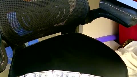 Snapshot of cristiano_ronaldo_sexy_man chatting on 10-04-25, 02:09 Cristiano Ronaldo sexy man online show from 10-04-25, 02:09