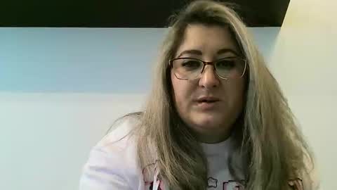 cristina20021991 online show from 03-02-25, 04:21