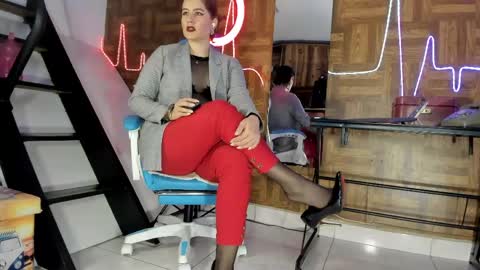 Julieta online show from 04-22-26, 09:38