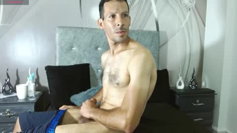 cristofer_86 online show from 04-28-26, 04:01