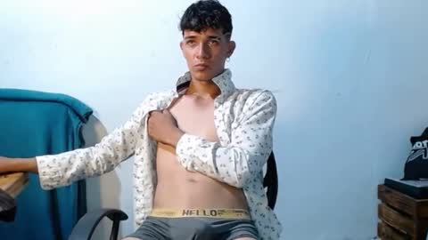 Snapshot of cristofer_hot98 chatting on 01-31-25, 06:35 Cristofer online show from 01-31-25, 06:35