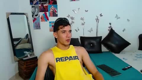 Snapshot of cristofer_hot98 chatting on 02-22-25, 02:28 Cristofer online show from 02-22-25, 02:28