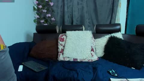 Snapshot of cristofer_hot98 chatting on 10-09-25, 03:48 Cristofer online show from 10-09-25, 03:48