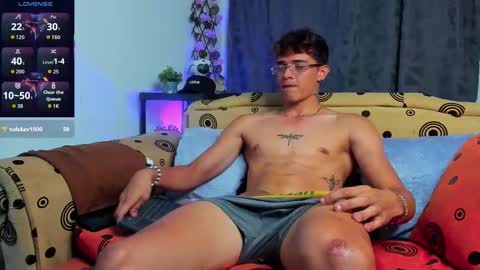 Snapshot of cristofer_hot98 chatting on 11-08-25, 03:18 Cristofer online show from 11-08-25, 03:18