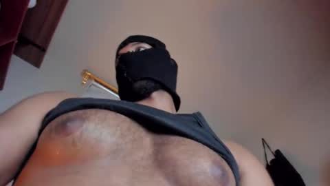 Criston online show from 10-18-25, 05:32