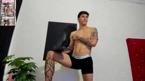 cristopher23  online show from 01-28-25, 08:04