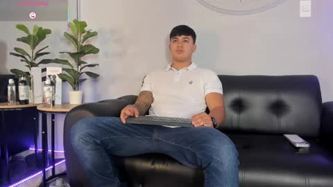 Cristopher online show from 04-07-26, 12:05