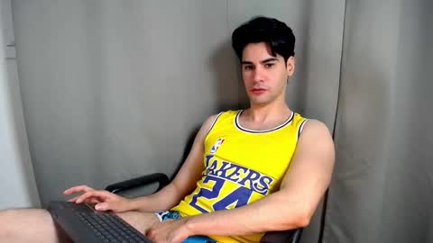 cristopher online show from 12-04-25, 10:51