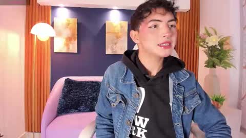 Cristopher  online show from 03-22-26, 08:23