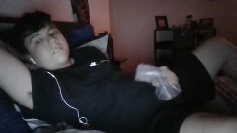 Snapshot of crisx3585 chatting on 11-06-25, 05:08 crisx3585 online show from 11-06-25, 05:08