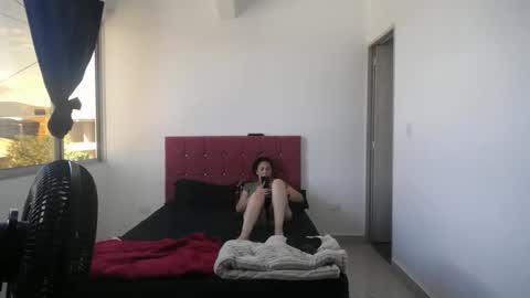 crisyoha4020 online show from 11-26-25, 06:42