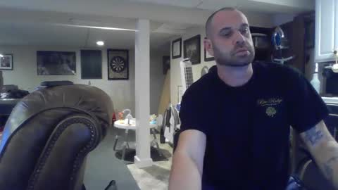 Snapshot of crm400 chatting on 09-20-25, 01:50 billybasement online show from 09-20-25, 01:50