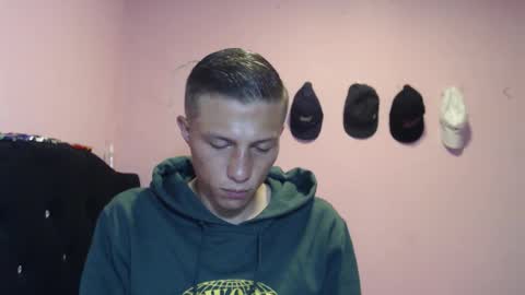 Snapshot of cronos_hot_888 chatting on 02-27-26, 06:35 cronos_hot_888 online show from 02-27-26, 06:35