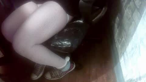 Snapshot of crossdresser_krystal chatting on 12-09-24, 12:30 crossdresser krystal online show from 12-09-24, 12:30