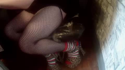 Snapshot of crossdresser_krystal chatting on 12-15-25, 08:02 crossdresser krystal online show from 12-15-25, 08:02