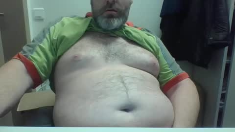 Snapshot of crouch1 chatting on 12-17-24, 11:17 Crouch1 online show from 12-17-24, 11:17