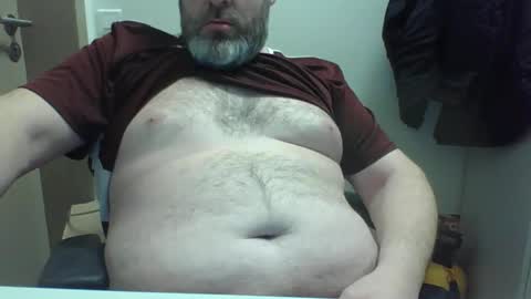 Snapshot of crouch1 chatting on 02-24-25, 09:43 Crouch1 online show from 02-24-25, 09:43