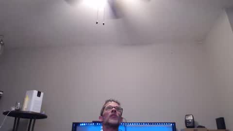 crownbomb online show from 12-23-25, 06:55