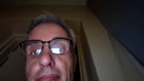 Crucut online show from 01-13-25, 03:23