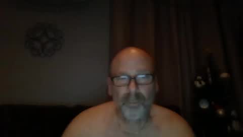 Snapshot of cruising_guy chatting on 12-27-24, 02:36 fun guy online show from 12-27-24, 02:36