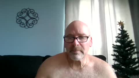 Snapshot of cruising_guy chatting on 01-19-25, 05:49 fun guy online show from 01-19-25, 05:49