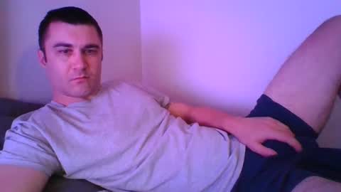 Snapshot of crush380 chatting on 02-19-25, 01:29 Crush380 online show from 02-19-25, 01:29