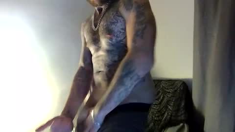 cruz815 online show from 12-20-25, 01:23