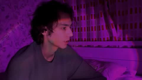 crybae0 online show from 03-09-26, 12:14