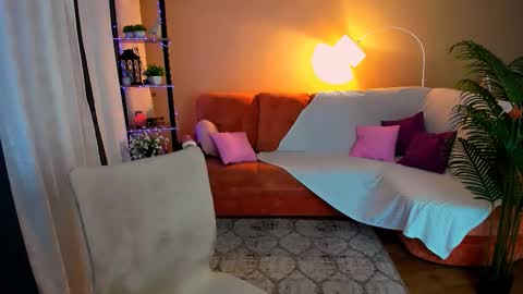 Anna online show from 11-18-25, 11:15