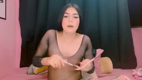 Snapshot of crystal420_ chatting on 01-11-26, 04:50 Instagram cristal espinosa1 online show from 01-11-26, 04:50