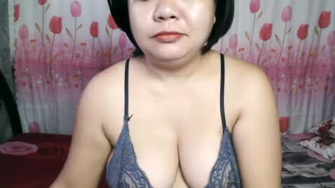 Snapshot of crystal_april chatting on 01-04-25, 02:25 Crys online show from 01-04-25, 02:25