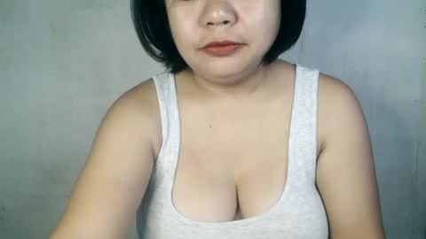 Snapshot of crystal_april chatting on 01-20-25, 01:28 Crys online show from 01-20-25, 01:28