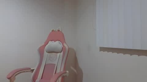 Crystal Blaze online show from 12-18-25, 09:48