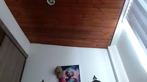 Crystal Blaze online show from 02-11-26, 03:50