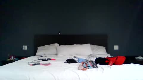 Snapshot of crystalbarbie214 chatting on 11-17-25, 12:49 crystalbarbie214 online show from 11-17-25, 12:49