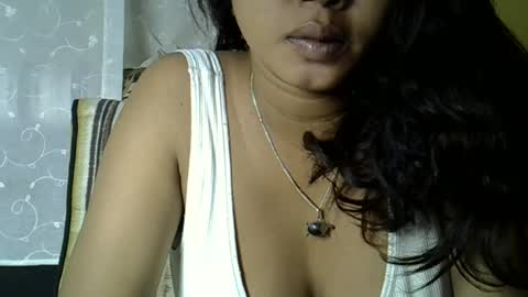 crystalbellax online show from 05-18-26, 05:57