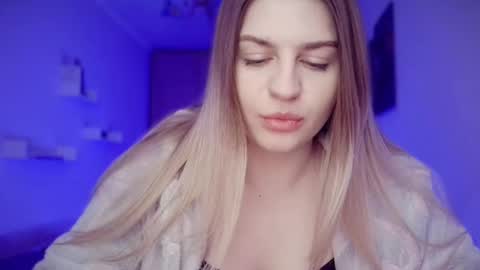 crystalblush01 online show from 05-03-26, 02:45