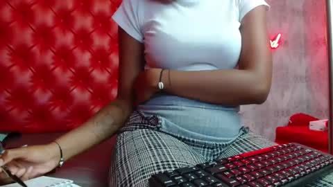 Crystal online show from 01-17-25, 02:29