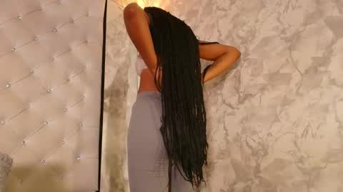 Crystal online show from 04-26-26, 09:12