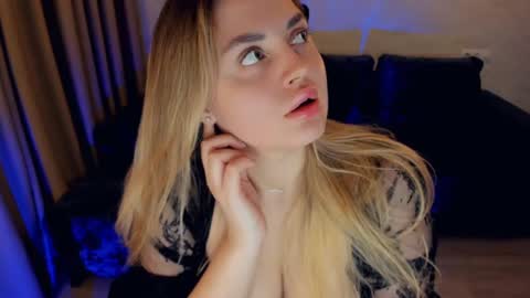 crystalemily online show from 01-29-25, 08:04