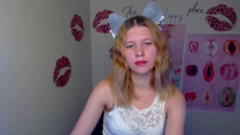 Stella online show from 11-23-25, 07:24