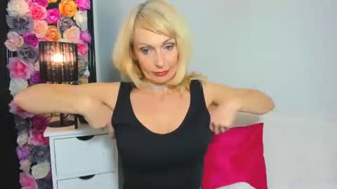 Crsyatal online show from 04-15-26, 08:31