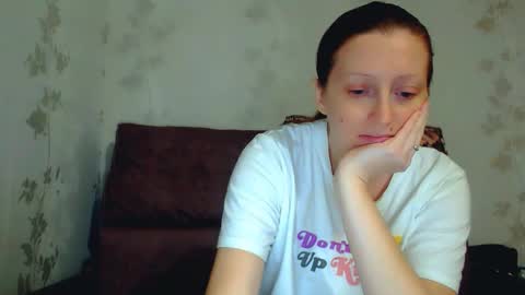 CrystallAngel online show from 01-10-26, 04:20