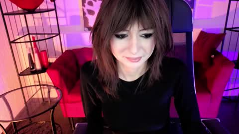 Snapshot of crystallbloom chatting on 02-04-26, 02:01 crystallbloom online show from 02-04-26, 02:01