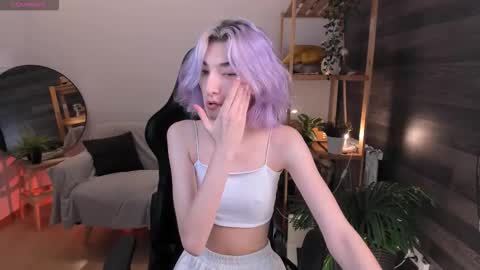 Mia online show from 10-02-25, 02:02