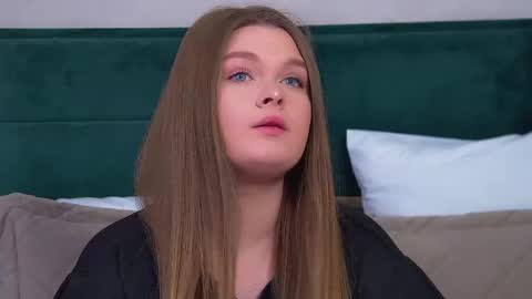 Crystal online show from 04-30-26, 06:09