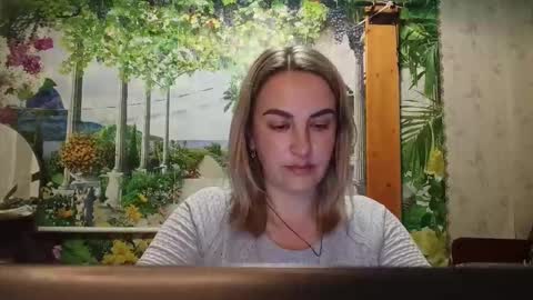 Julianna online show from 03-28-26, 05:34