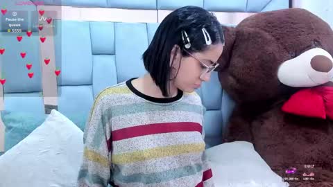 Crystal online show from 06-05-26, 05:51